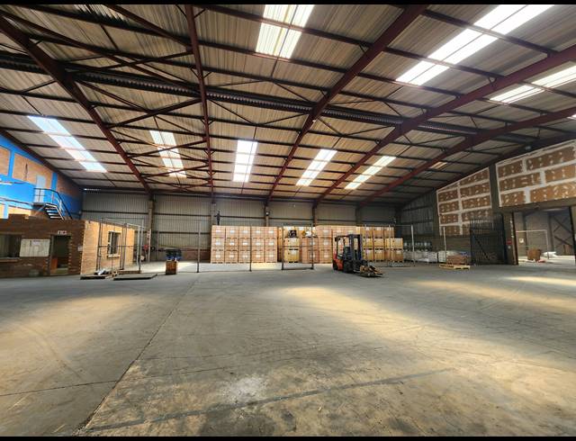 8,000M² WAREHOUSE FOR SALE IN JUPITER